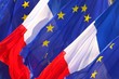 Drapeaux européen et français