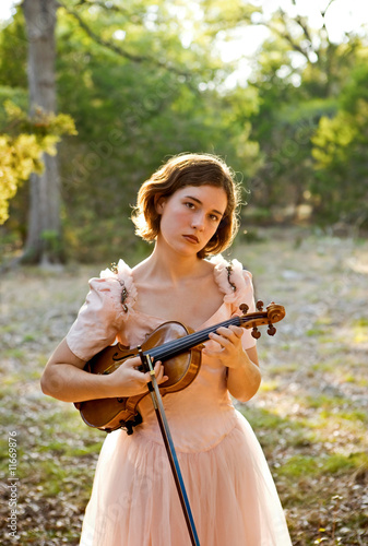 Photo: Violin Girl Portrait Violin Girl Portrait