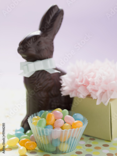 Photo : chocolate easter bunny, coloured sugar eggs & easter gift chocolate easter bunny, coloured sugar eggs & easter gift