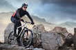 Foto: cross-country biker cross-country biker