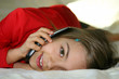 Foto: fillette au téléphone fillette au téléphone