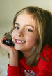 Foto: fillette au téléphone fillette au téléphone