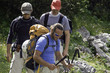 drei Männer beim Wandern