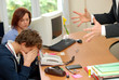 Dans le bureau du directeur