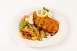 paniertes Seelachsfilet mit Bratkartoffeln