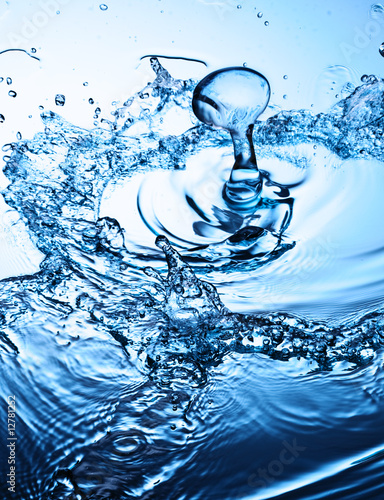 Foto: Blue water splash Blue water splash