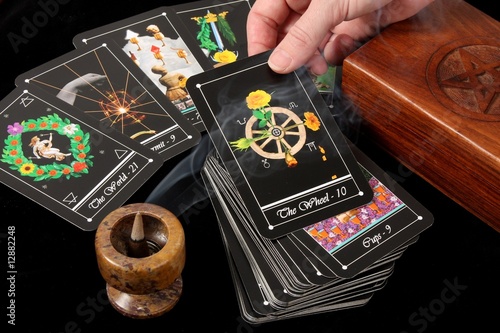 Photo: Reading Tarot Cards Reading Tarot Cards