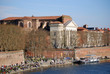 Foule au bord de la Garonne