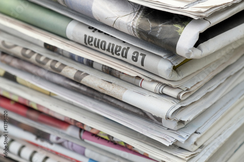 Photo : des journaux pliés des journaux pliés