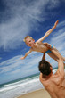père et enfant à la plage