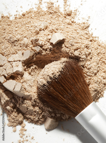 Photo: maquillage et pinceau maquillage et pinceau