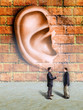 Ilustración: Walls have ears Walls have ears