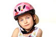 Mädchen mit Fahrradhelm