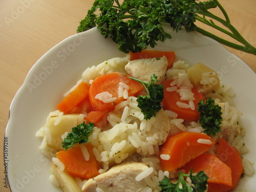 Foto: Gemüsepfanne mit Reis und Hühnchen Gemüsepfanne mit Reis und Hühnchen