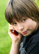 adolescent au téléphone sans fil 2