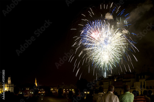Photo: fuegos artificiales en Sevilla fuegos artificiales en Sevilla