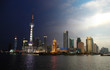 Le Bund à Shanghaï, Chine, de jour et de nuit