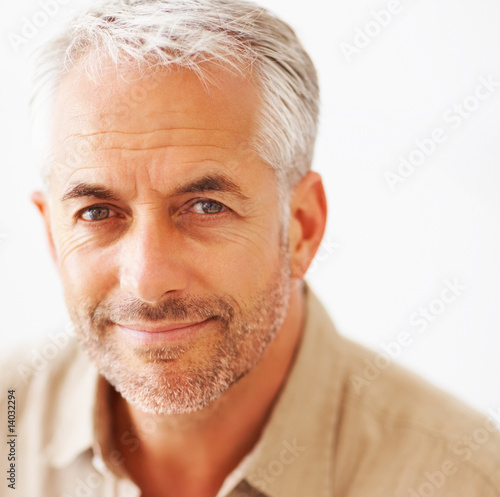 Foto: Closeup of a happy aged man Closeup of a happy aged man