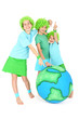 Enfants montrant les continents