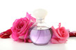 Photos : eau de roses, flacon de parfum et roses