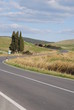 Foto: Kurvige Straße durch Toskana Kurvige Straße durch Toskana