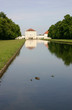 Wasserspiegelung im Kanal - Schloss Nymphenburg Wasserspiegelung im Kanal - Schloss Nymphenburg