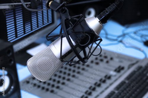Photo : In radio studio In radio studio
