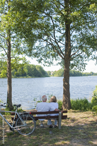Foto: Mature couple taking a rest Mature couple taking a rest