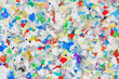 Bunte Platte aus recyceltem Kunststoff