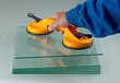 Glass suction lifter