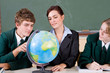 Foto: studying geography with teacher studying geography with teacher