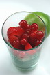 Verrine de fraises et groseilles