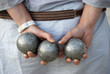 Playing jeu de boules