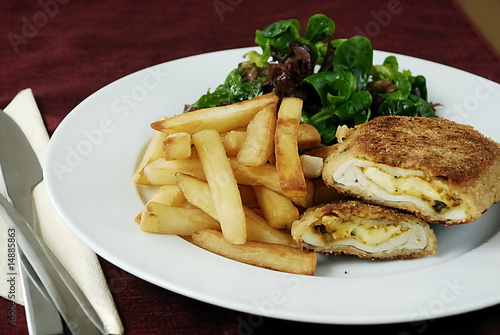 Photo: Chicken cordon bleu Chicken cordon bleu