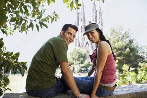 Photo: Young couple enjoying view in Barcelona, portrait Young couple enjoying view in Barcelona, portrait