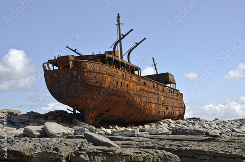 Photo: old rusty ship wreck old rusty ship wreck