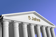 5-Jahres-Jubiläum. Mit Clip Path.