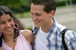 jeune couple d'étudiants