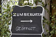 Foto: Biergarten Schild Biergarten Schild
