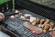 Beim Grillen