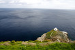 Chapelle isolée sur une presqu'île Chapelle isolée sur une presqu'île