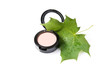 Rouge Dose und Ahornblatt