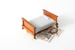 Geld unter der Matratze