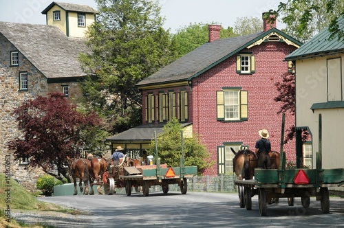 Amish wagons in Pennsylvania Amish wagons in Pennsylvania