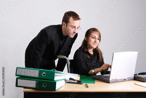 Photo: homme d'affaire et femme handicapé homme d'affaire et femme handicapé