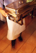 Waiter carrying vessel