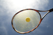 Foto: Tennisschläger mit Ball Tennisschläger mit Ball