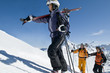 Skifahrer-Gruppe im Aufstieg