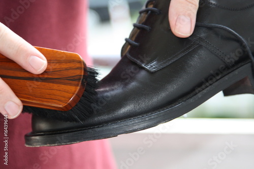 Foto: Putz deine Schuhe - Give your shoes a shine Putz deine Schuhe - Give your shoes a shine