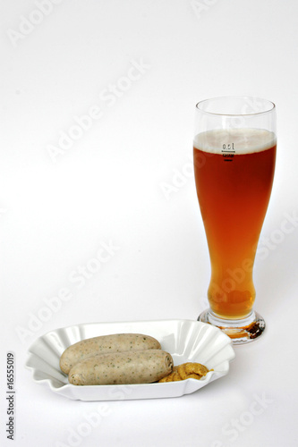 Foto: Weißwürste mit Bier Weißwürste mit Bier